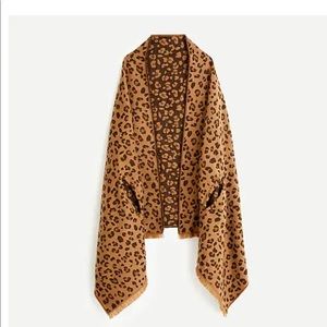 Cape-scarf double sided leopard